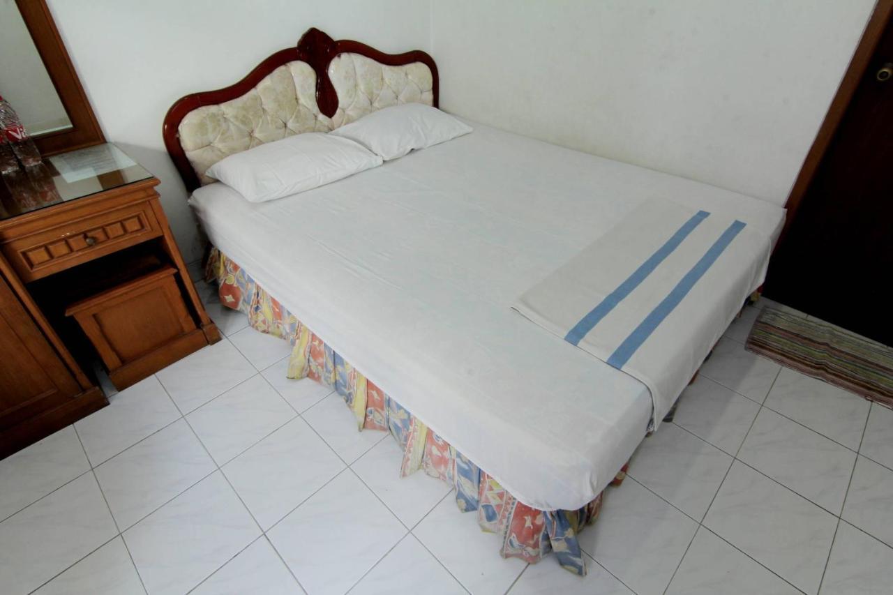 Hotel Fevytra Syariah Yogyakarta Exterior photo