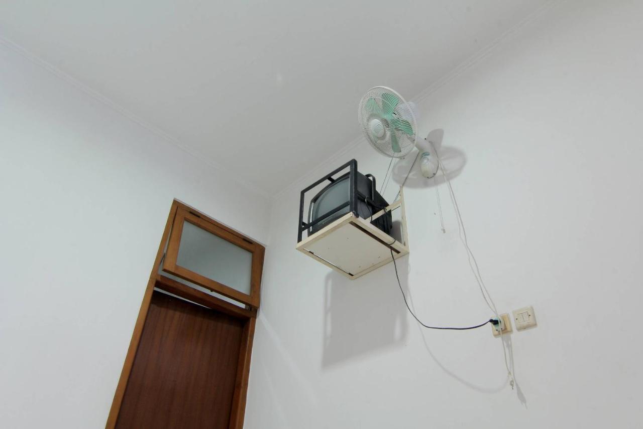 Hotel Fevytra Syariah Yogyakarta Exterior photo