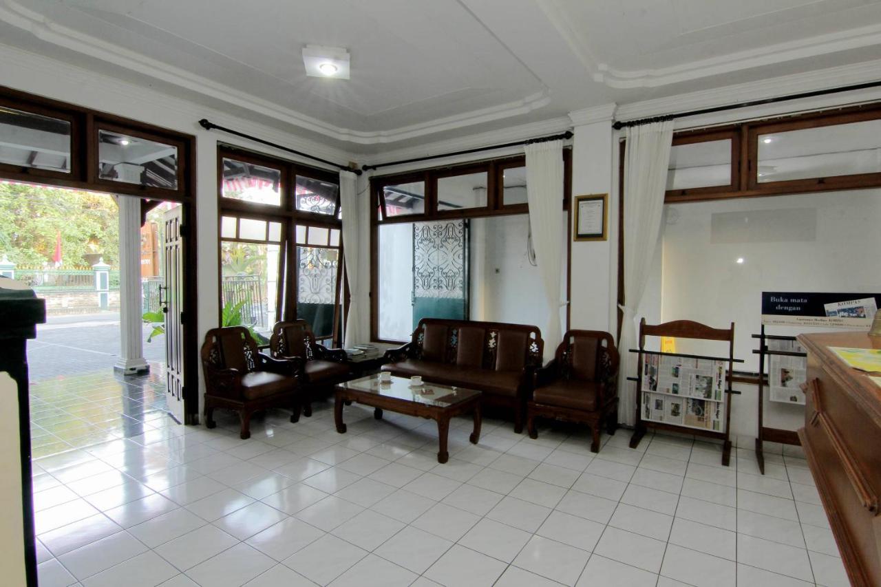 Hotel Fevytra Syariah Yogyakarta Exterior photo
